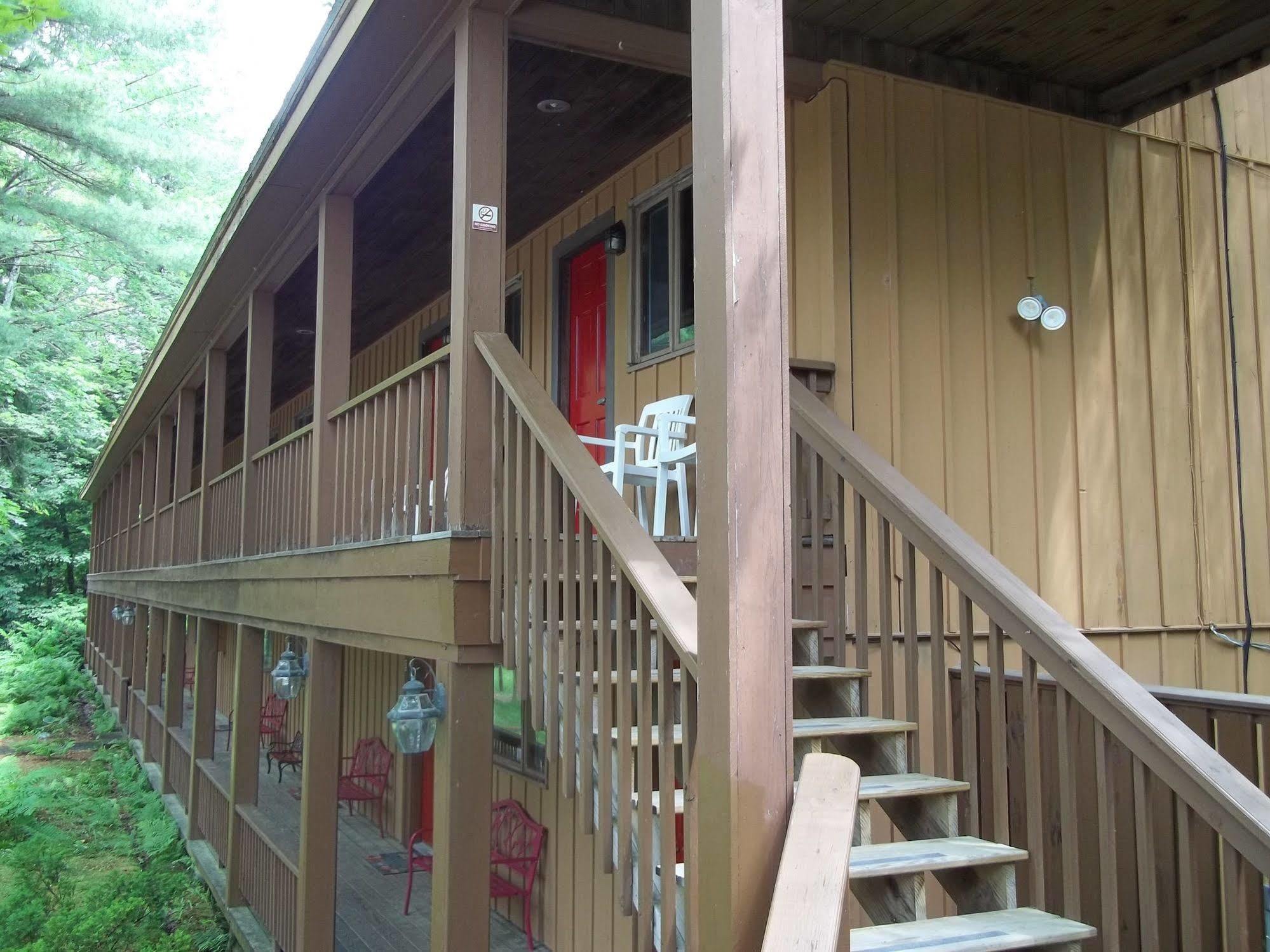 Wiscasset Woods Lodge Extérieur photo